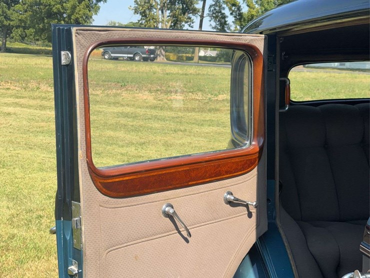 1932-cadillac-v-16-fleetwood-image-84