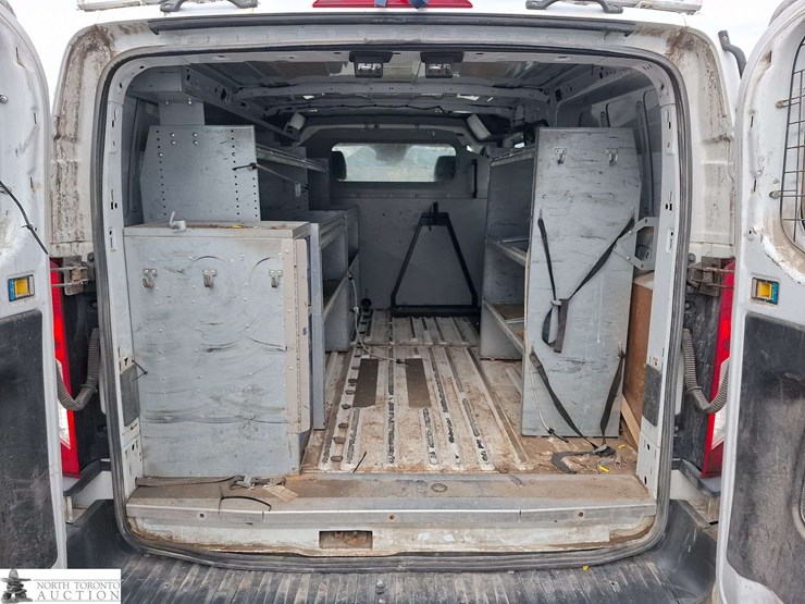 2016-ford-transit-image-14