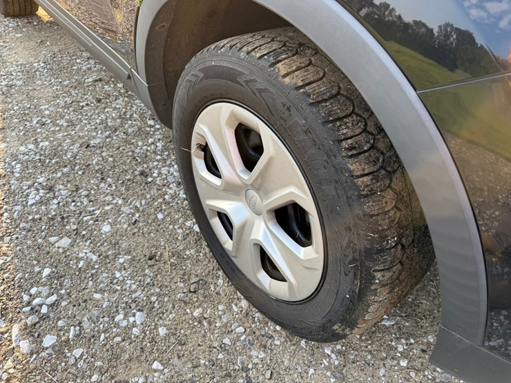 2018-ford-explorer-image-16