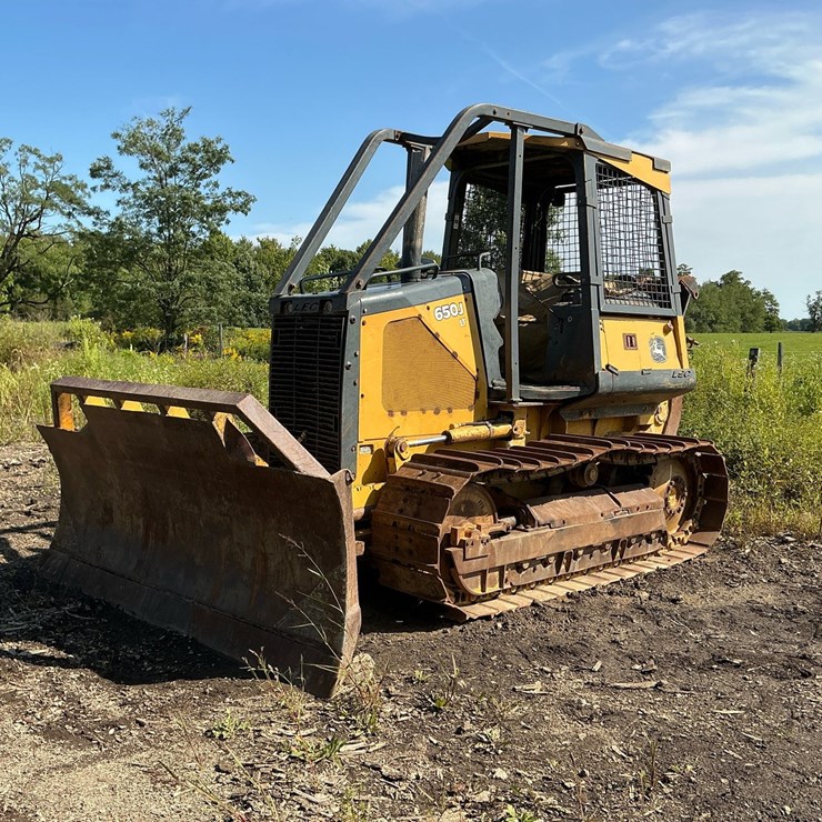 DEERE 650J LT