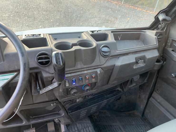 2022-bobcat-uv34-image-17