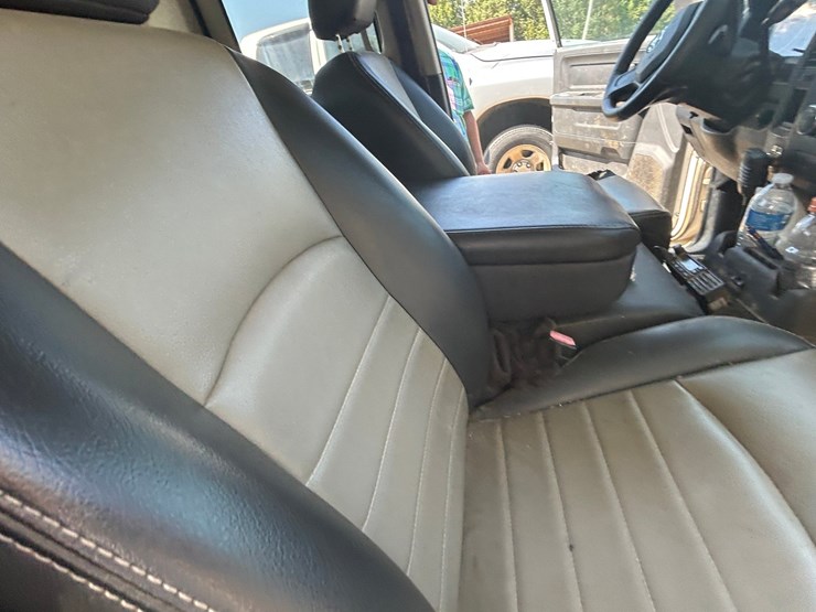 #10586-•-2010-dodge-ram-pickup-pickup-1d7rb1gk1as181216-inv#10586-image-31
