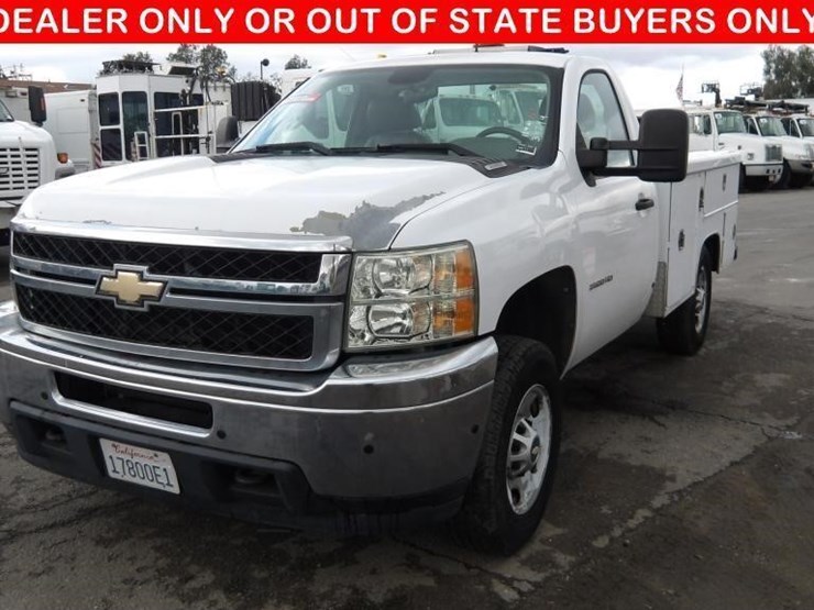 2011-chevrolet-silverado-2500-image-1