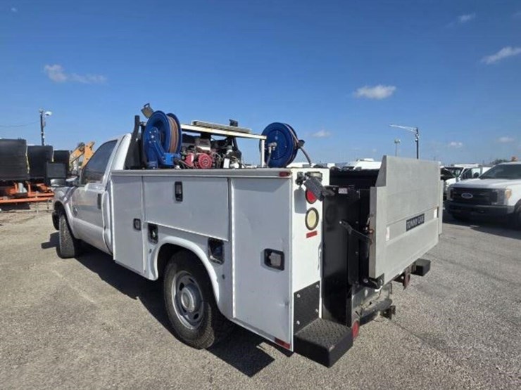 2015-ford-f250-image-4