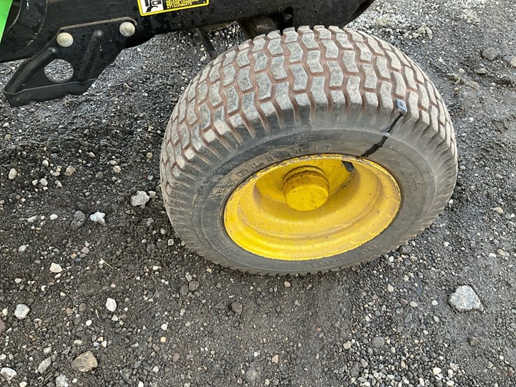 john-deere-240-image-19
