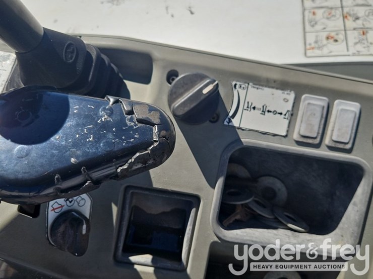 2019-bobcat-e35-image-32