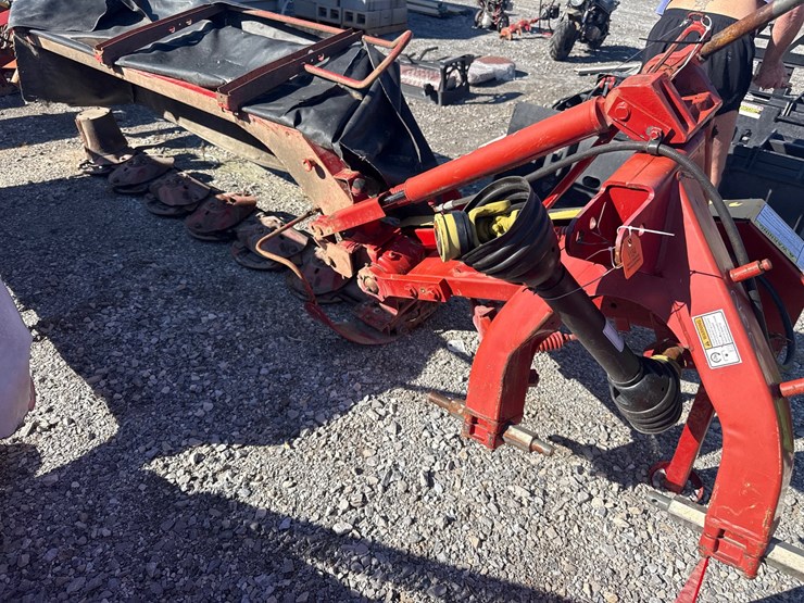 new-holland-h6740-image-2