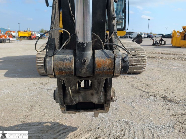 2010-john-deere-450-image-11