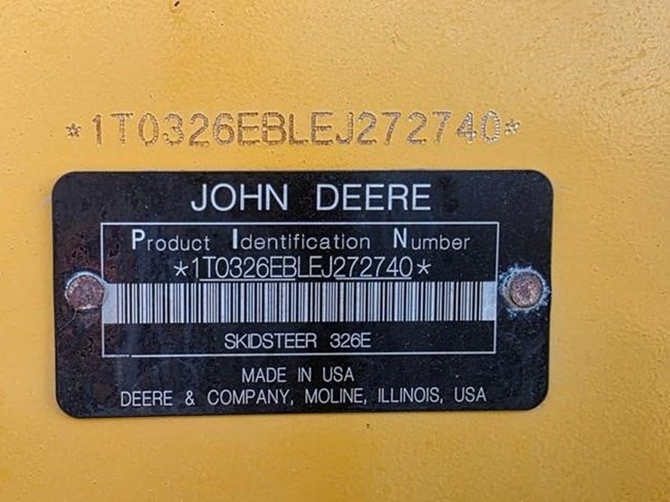 2015-deere-326e-image-5