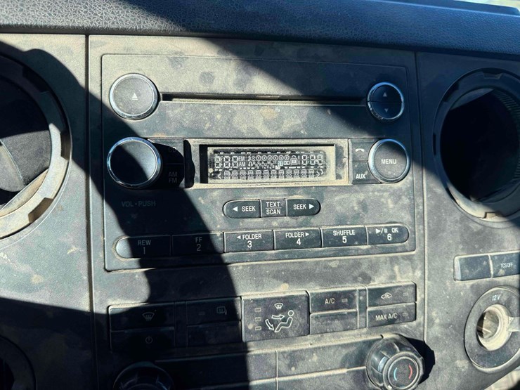 2016-ford-f550-image-23