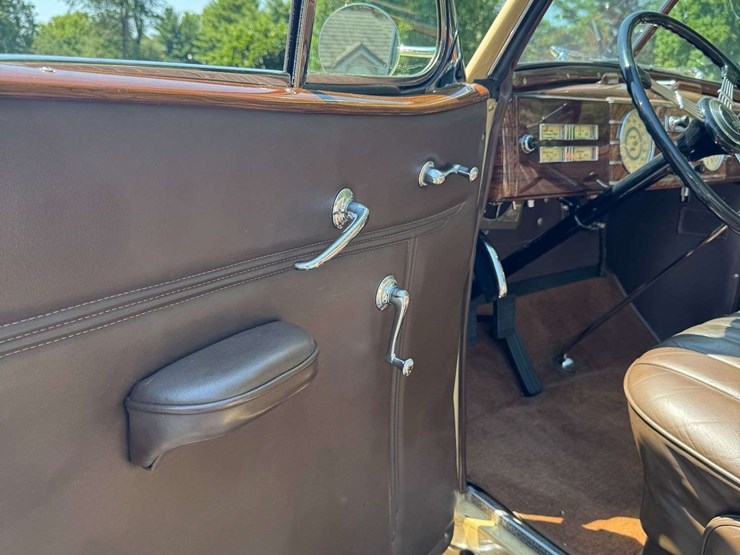 1937-cadillac-series-60-five-passenger-touring-sedan-image-37