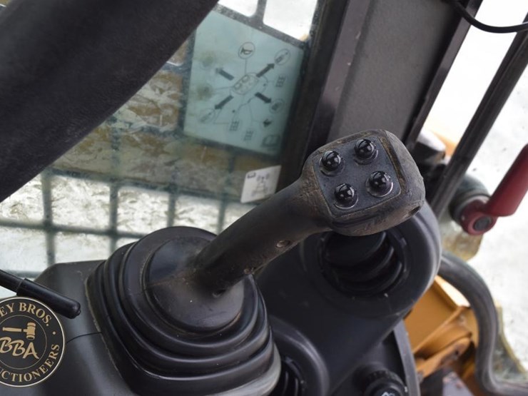 2016-caterpillar-289d-image-47