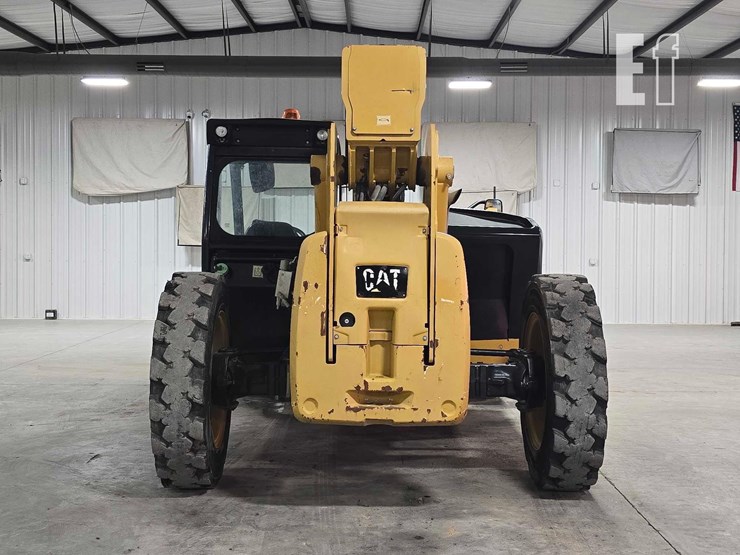 2018-caterpillar-tl943d-image-8