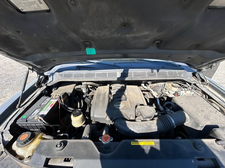 2005-nissan-titan-image-12