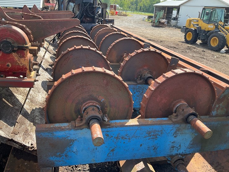 #120-•-trailer-mounted-rosserhead-debarker-image-13