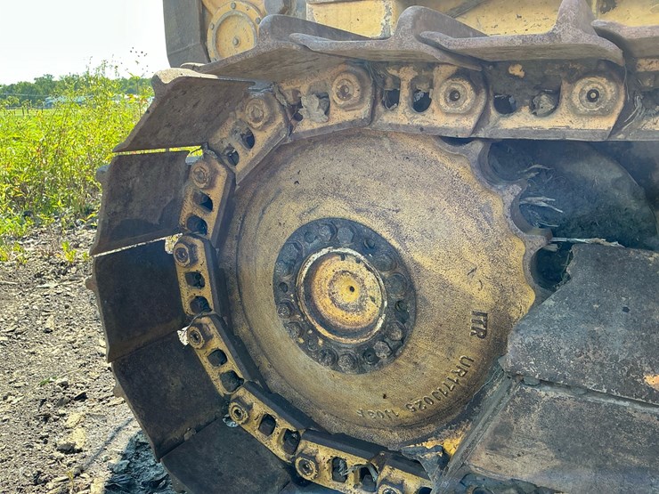 deere-650j-lt-image-35