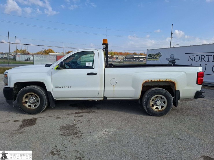 2018-chevrolet-silverado-1500-image-8