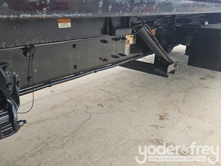 2017-kenworth-t880-image-36