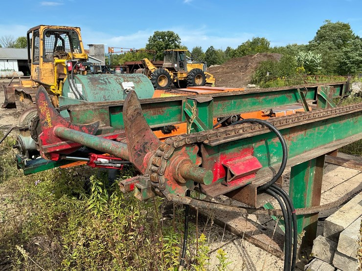 #128-•-log-deck-with-stop-and-loader-image-10