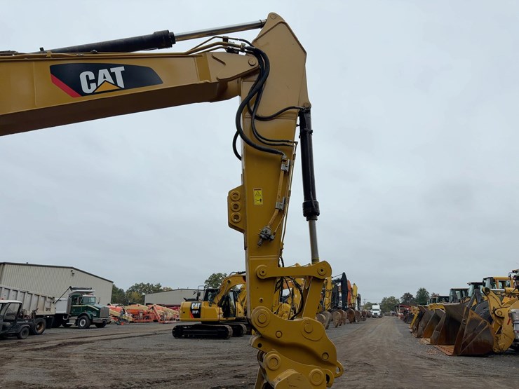 2012-caterpillar-329el-image-10