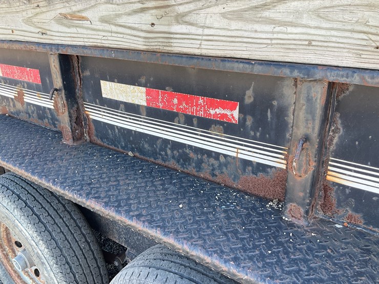 2009-axle-dump-trailer-image-16