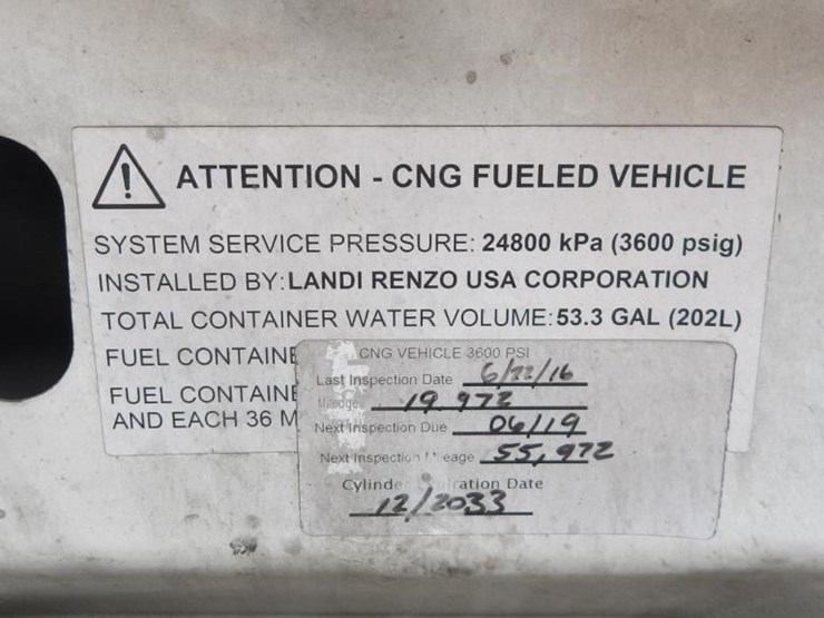 2013-chevrolet-silverado-2500-image-15