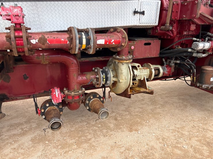 2012-caterpillar-c27-image-13