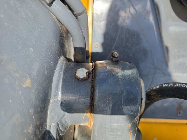 deere-333g-image-66
