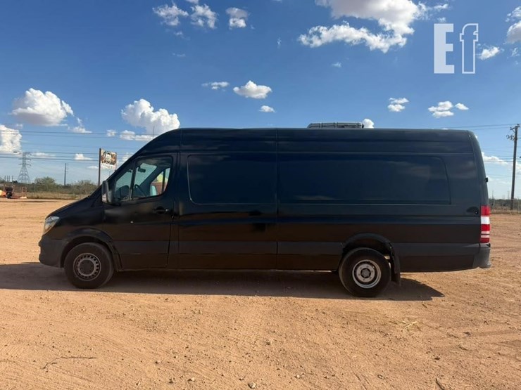 2018-mercedes-benz-sprinter-3500-image-5