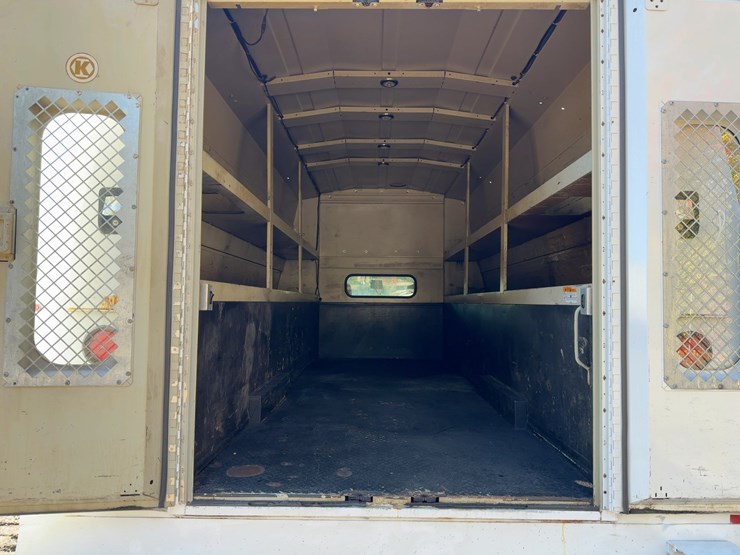 2015-ford-f450-xlt-image-23