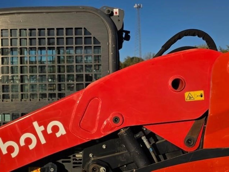 2022-kubota-svl75-2-image-26
