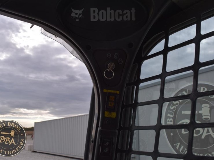 2025-bobcat-t650-image-38