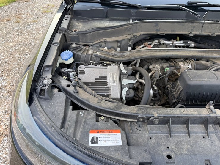2020-ford-explorer-image-27