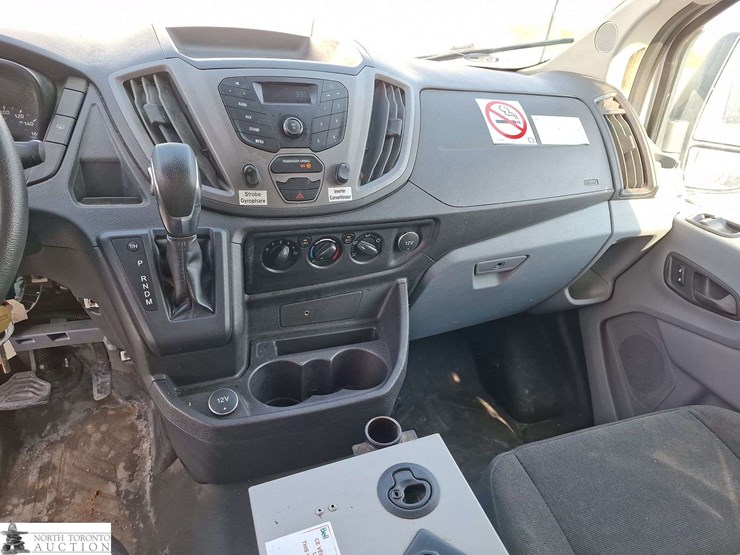 2018-ford-transit-image-12