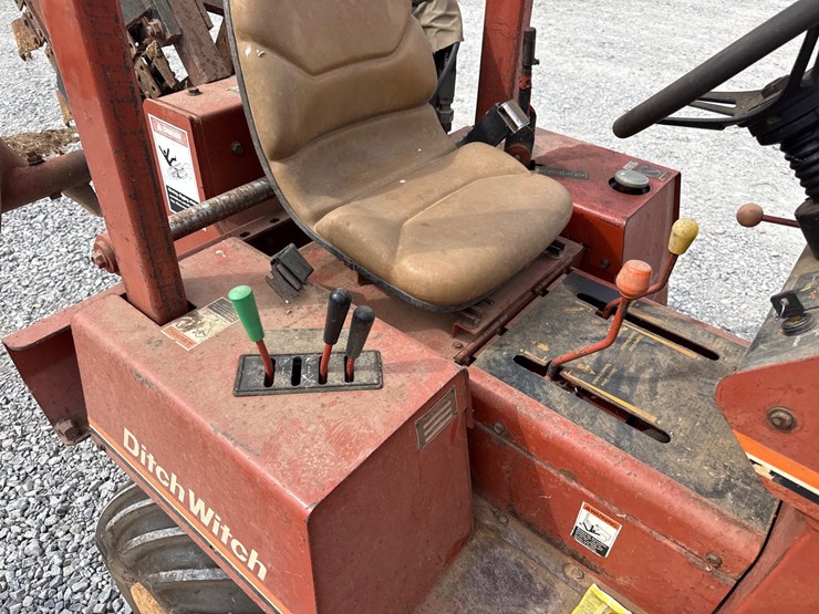 ditch-witch-3500-image-4
