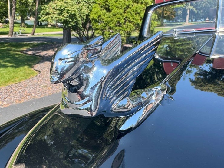 1939-cadillac-series-90-v-16-convertible-coupe-image-23