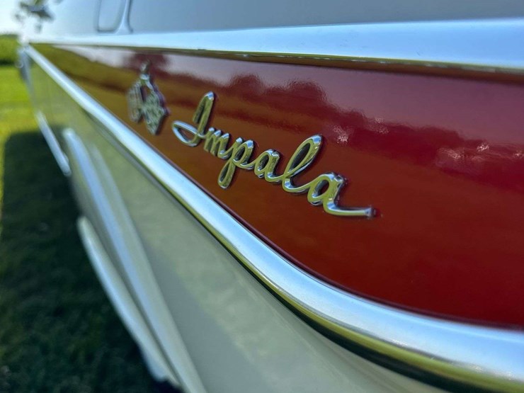 1961-chevrolet-impala-convertible-unrestored-original-image-76