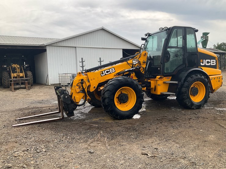2013-jcb-tm320-image-1