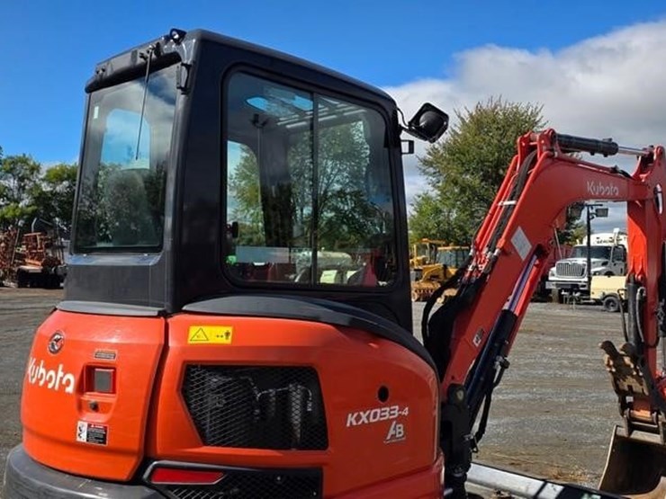 2025-kubota-kx033-4-image-23