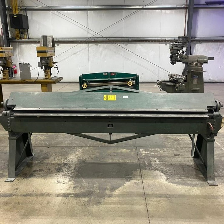 CHICAGO MANUAL APRON BREAK, 8' X 18 GAUGE, S/N 312913