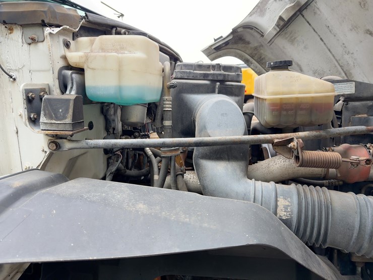 2000-caterpillar-3126-image-10