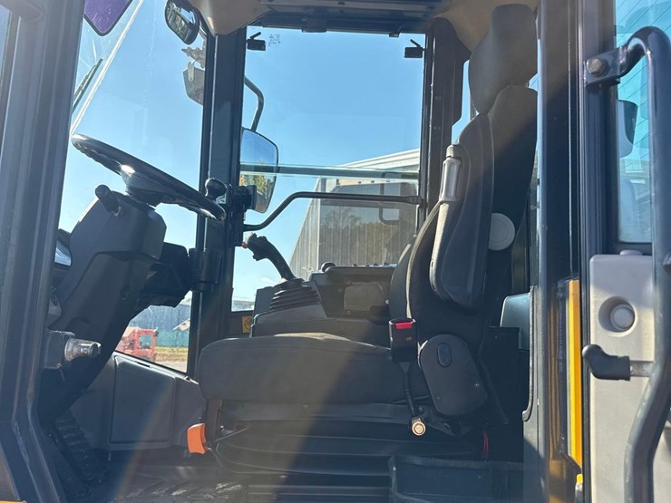 2019-komatsu-wa270-8-image-25