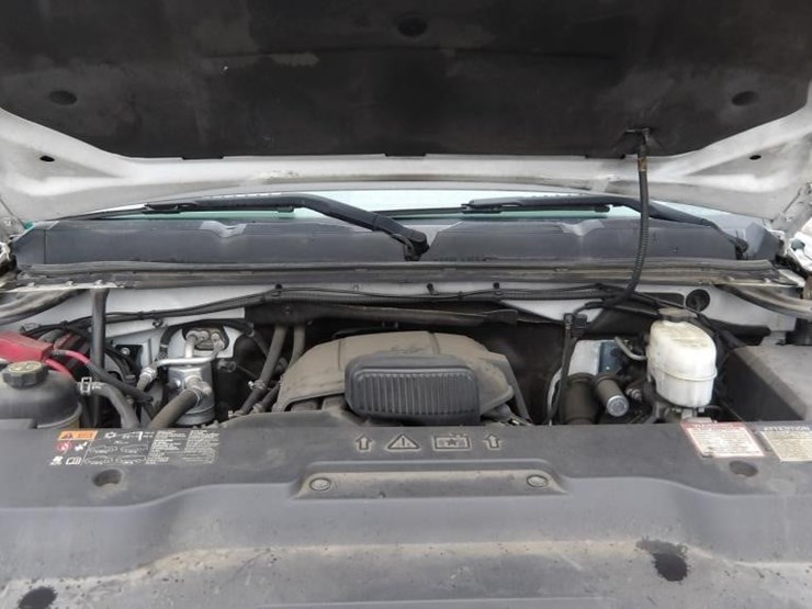 2013-chevrolet-silverado-2500-image-11