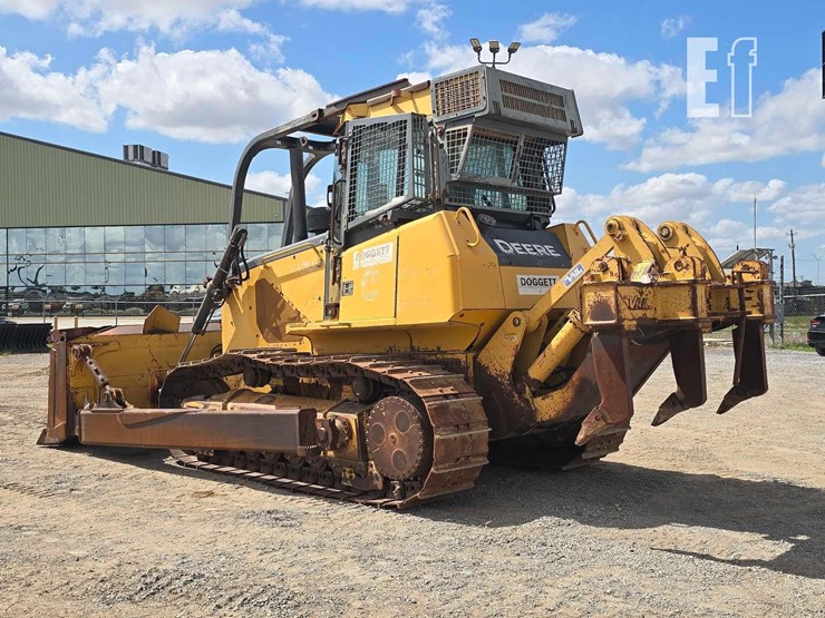2008-deere-750j-image-4