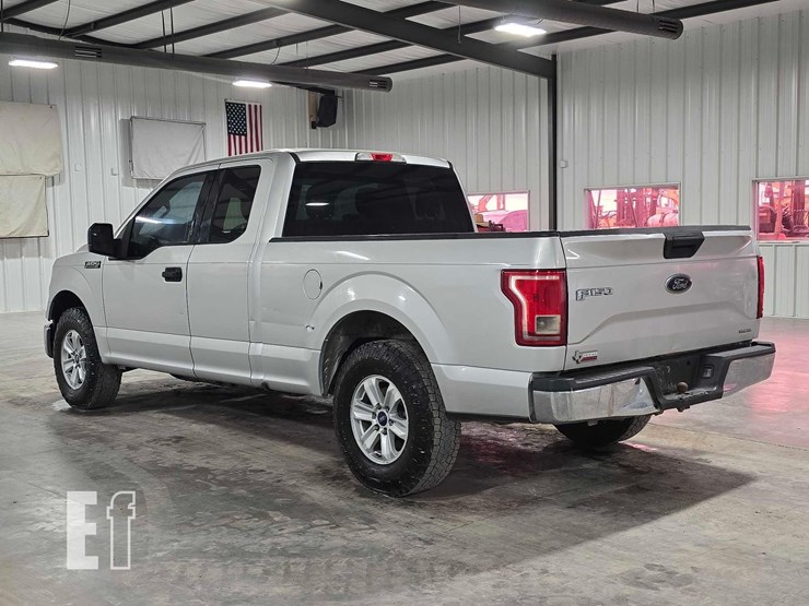 2015-ford-f150-xlt-image-4