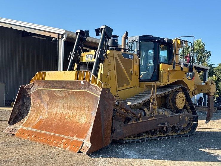 2019-caterpillar-d8t-image-9