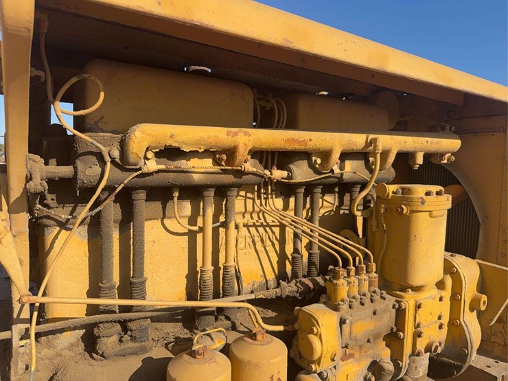 caterpillar-d7-image-32