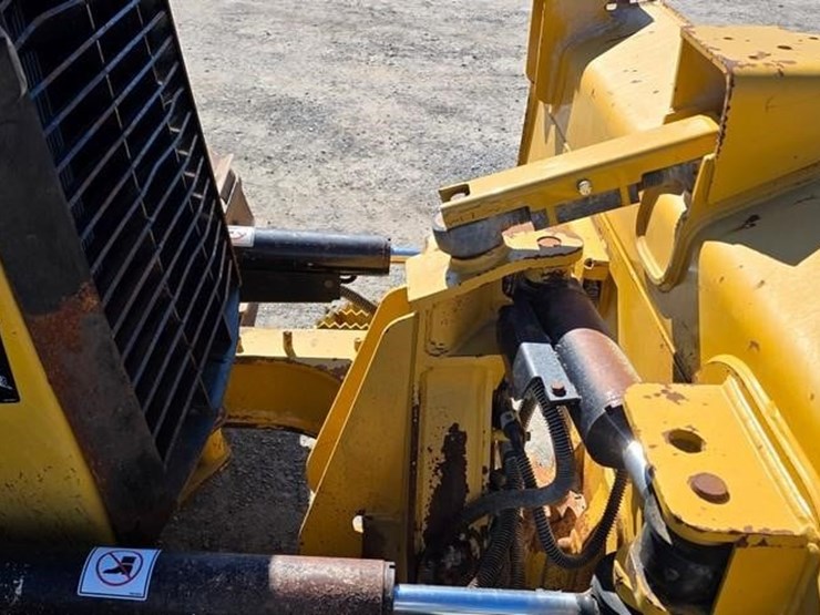 2021-caterpillar-d3-image-44