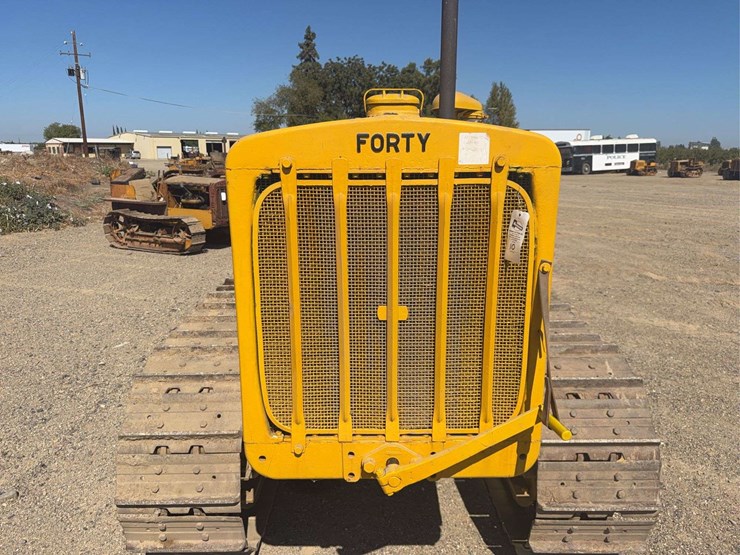 caterpillar-forty-image-9