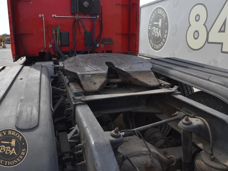 2014-peterbilt-579-image-17